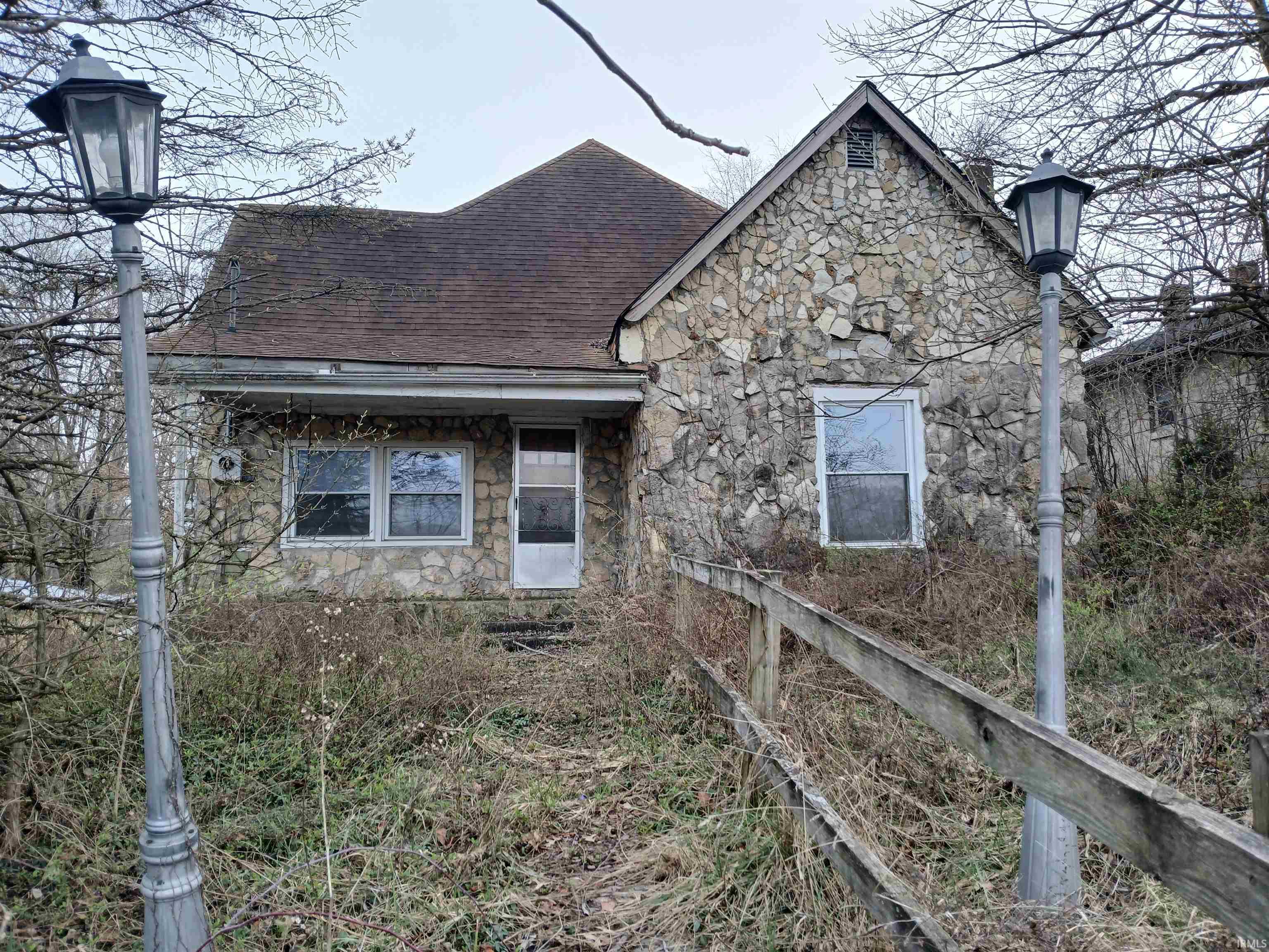 1306 1st Street Bedford, IN 47421 - Photo 1 of 26