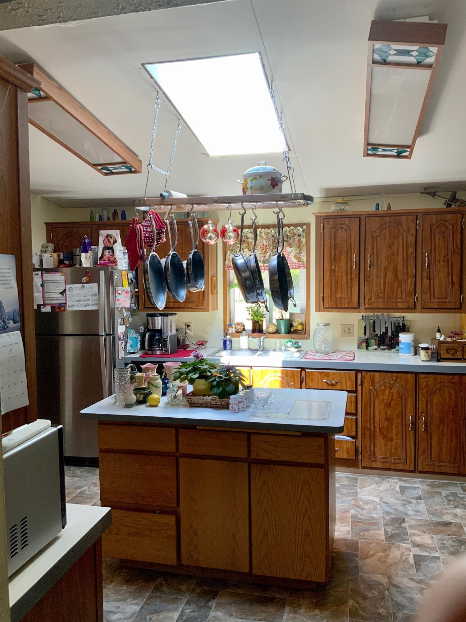 15981 Water Gap Road Williams, OR 97544 - Photo 23 of 36 63782C80-2EA3-487E-92E7-4277D4D66294