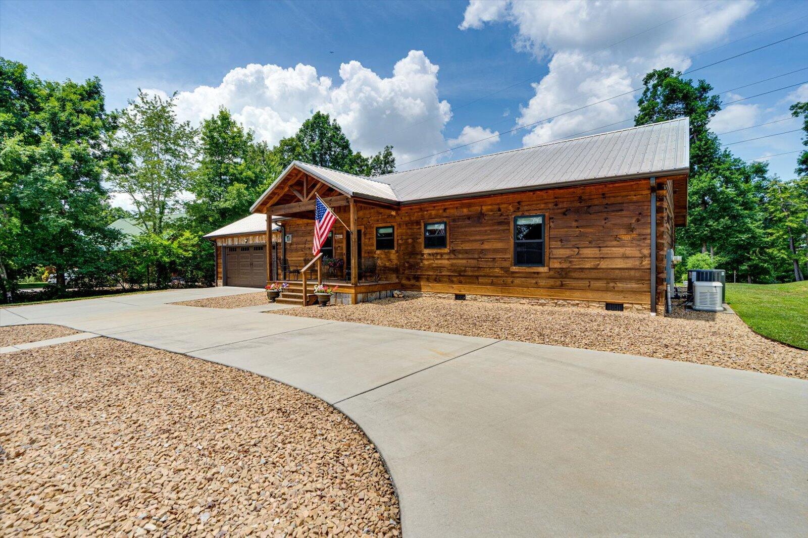 4051 Busters Run Ooltewah, TN 37363 - Photo 2 of 38 02-4051 Busters Run-2
