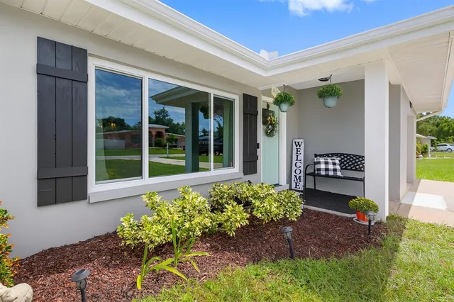 $459,000 | 237 East Mineola Drive, Belleair Bluffs, FL 33770