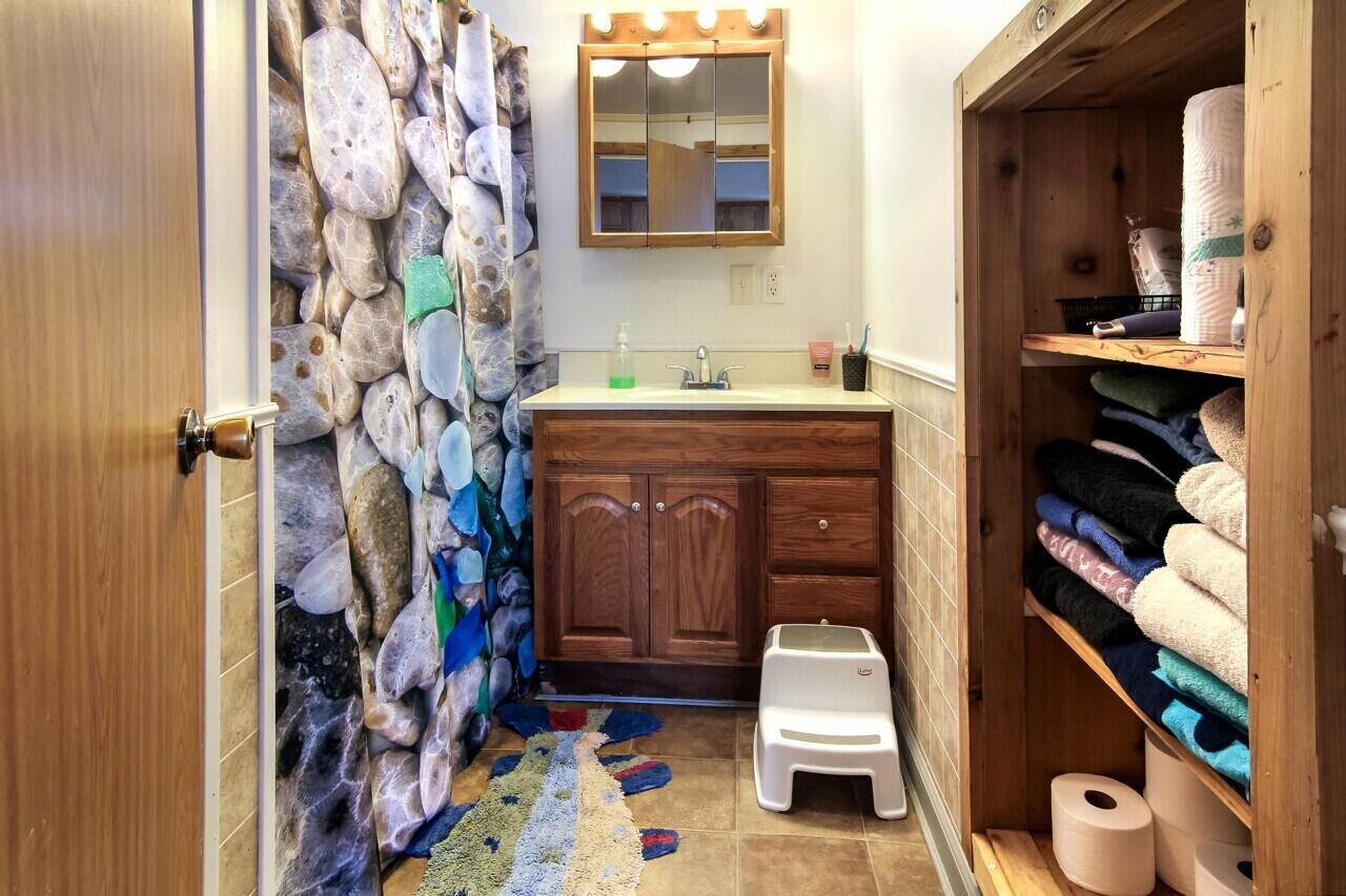 11551 Fewins Road Honor, MI 49640 - Photo 21 of 43 21-Scene-22