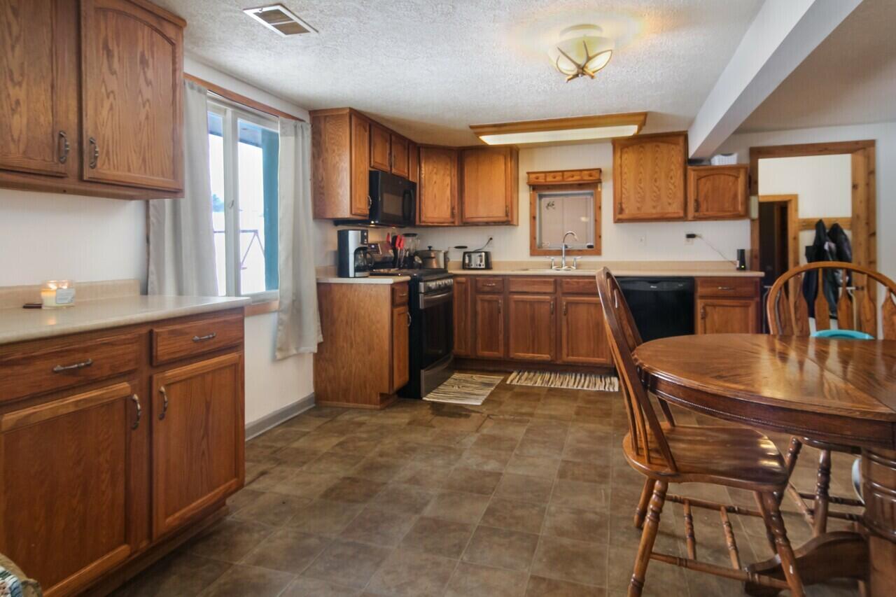 11551 Fewins Road Honor, MI 49640 - Photo 7 of 43 7-Scene-8