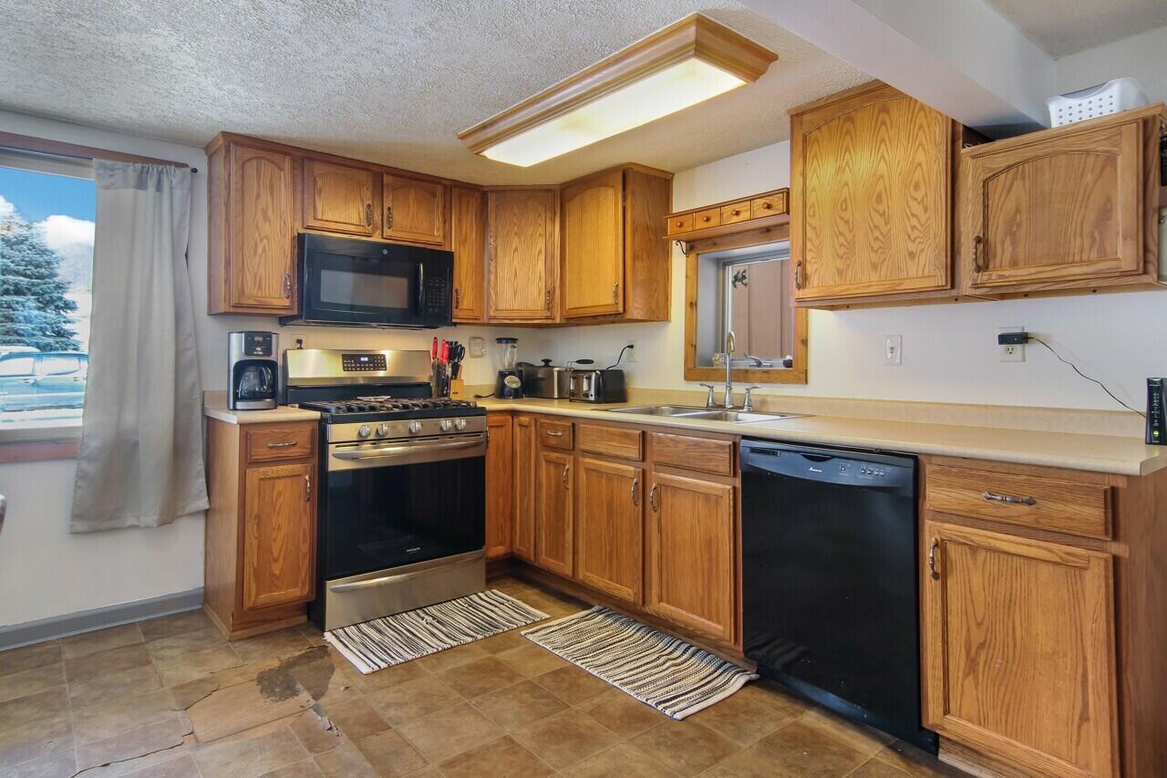 11551 Fewins Road Honor, MI 49640 - Photo 8 of 43 8-Scene-9
