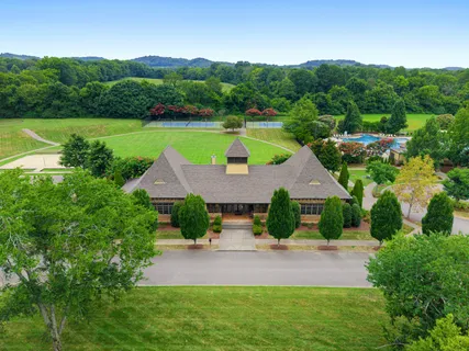 $879,999 | 2801 Americus Drive, Thompson's Station, TN 37179
