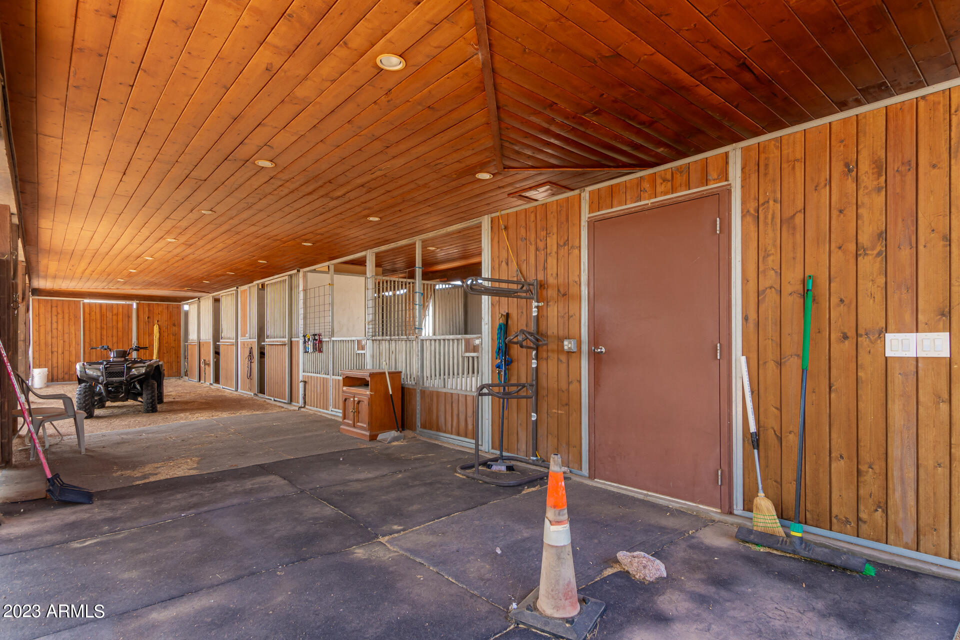 5463 North Wolverine Pass Road Apache Junction, AZ 85119 - Photo 13 of 50 Tack room,4 stalls