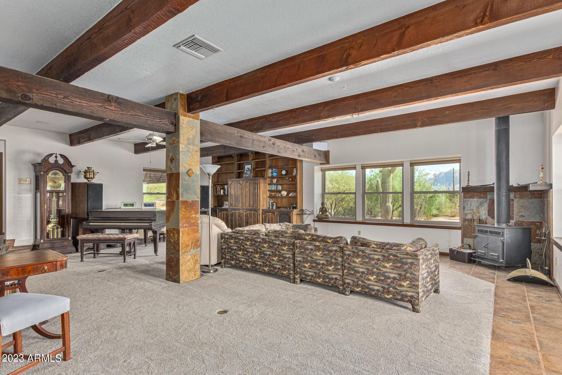 5463 North Wolverine Pass Road Apache Junction, AZ 85119 - Photo 19 of 50 HUGE great room