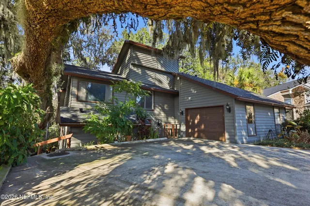 $379,000 | 3526 Bridgewood Drive, Jacksonville, FL 32277