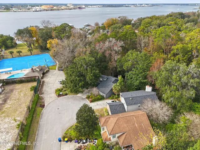 $379,000 | 3526 Bridgewood Drive, Jacksonville, FL 32277