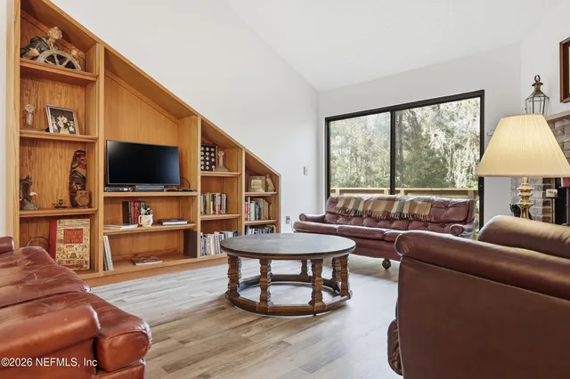 $379,000 | 3526 Bridgewood Drive, Jacksonville, FL 32277