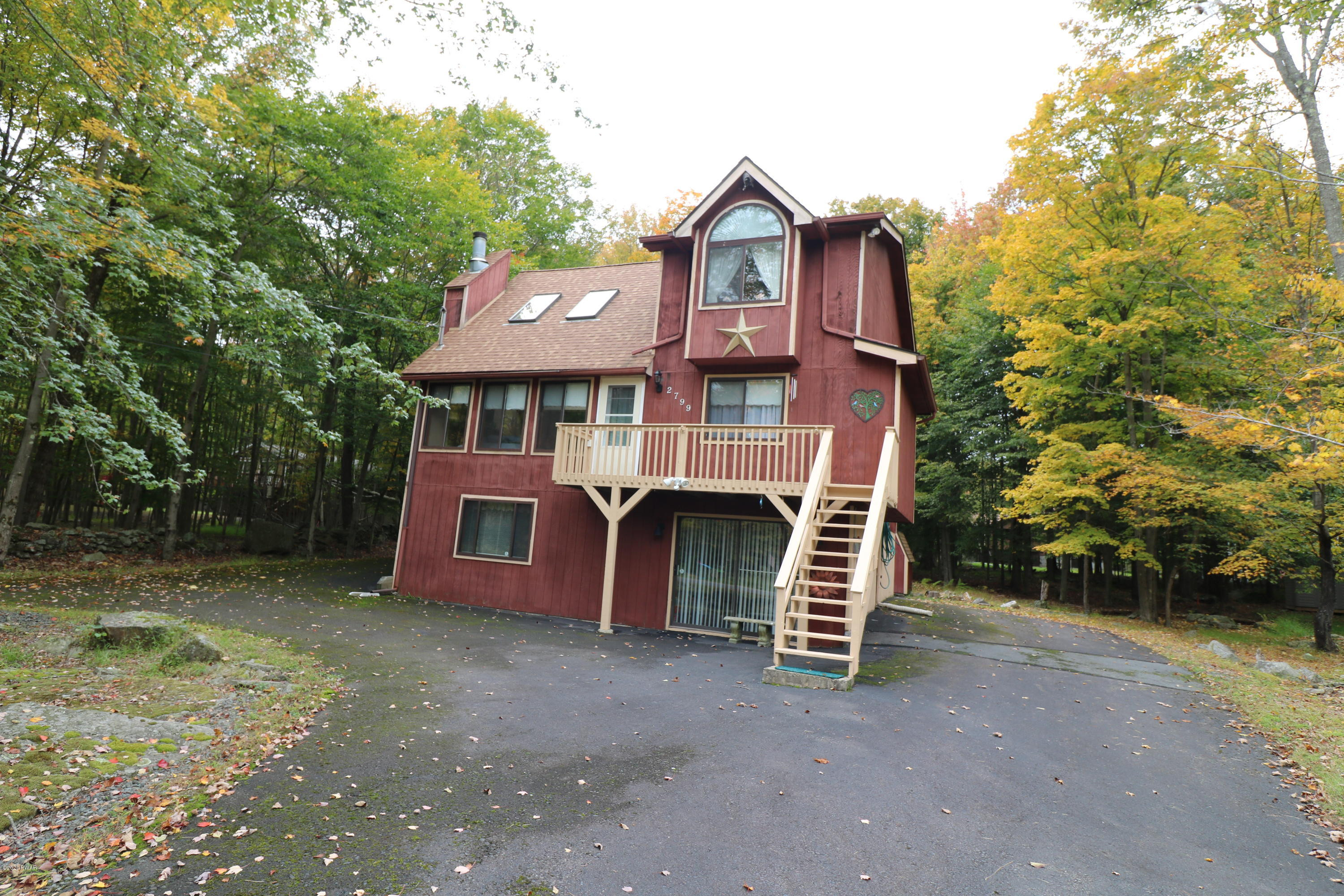 69 Rockway Road Lake Ariel, PA 18436 - Photo 2 of 34