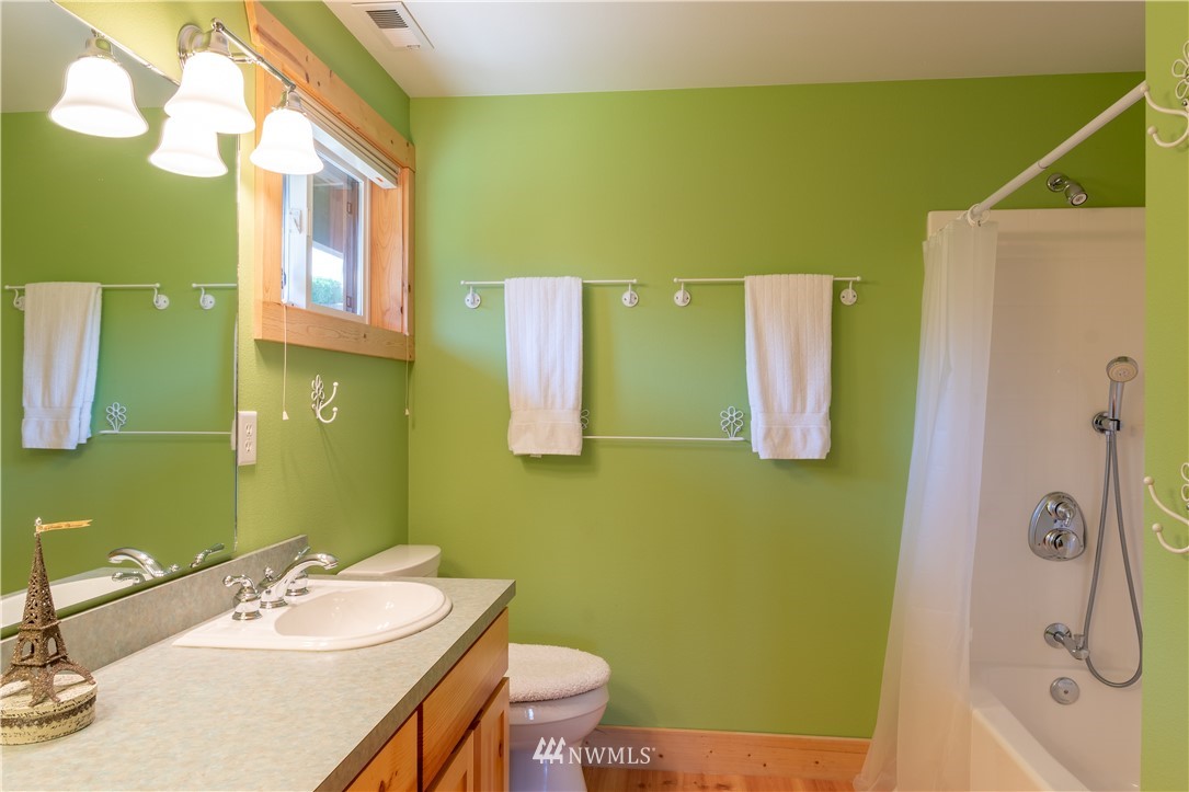 20 Roses Lake Lane Manson, WA 98831 - Photo 14 of 25 Gallery Image 14