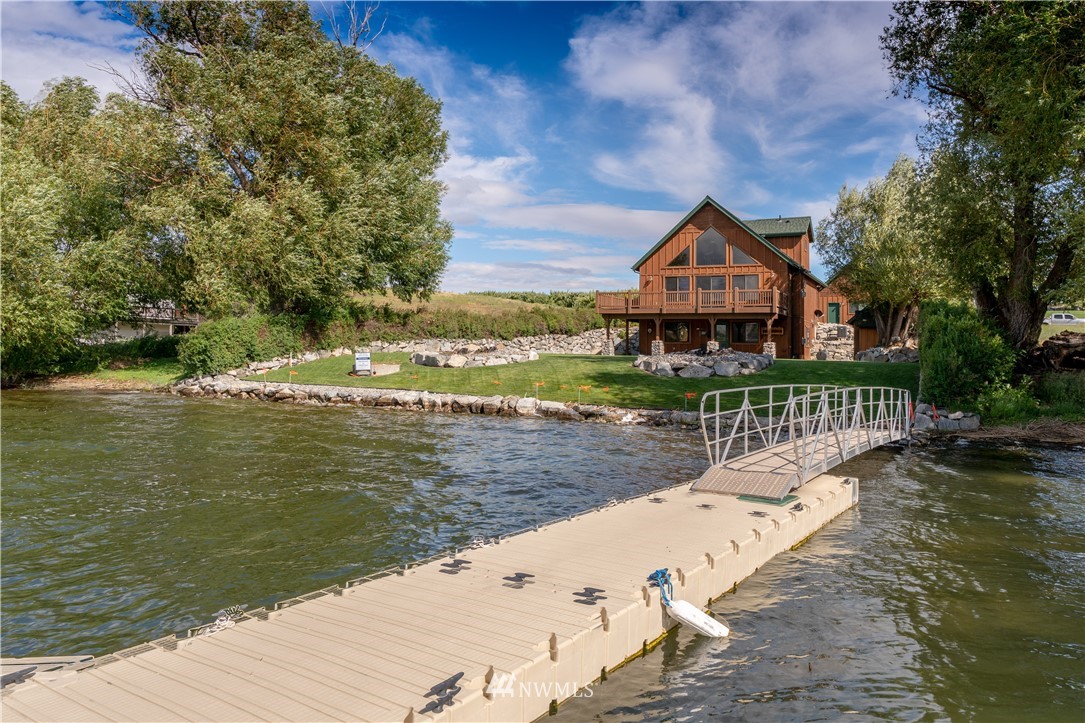 20 Roses Lake Lane Manson, WA 98831 - Photo 20 of 25 Gallery Image 20