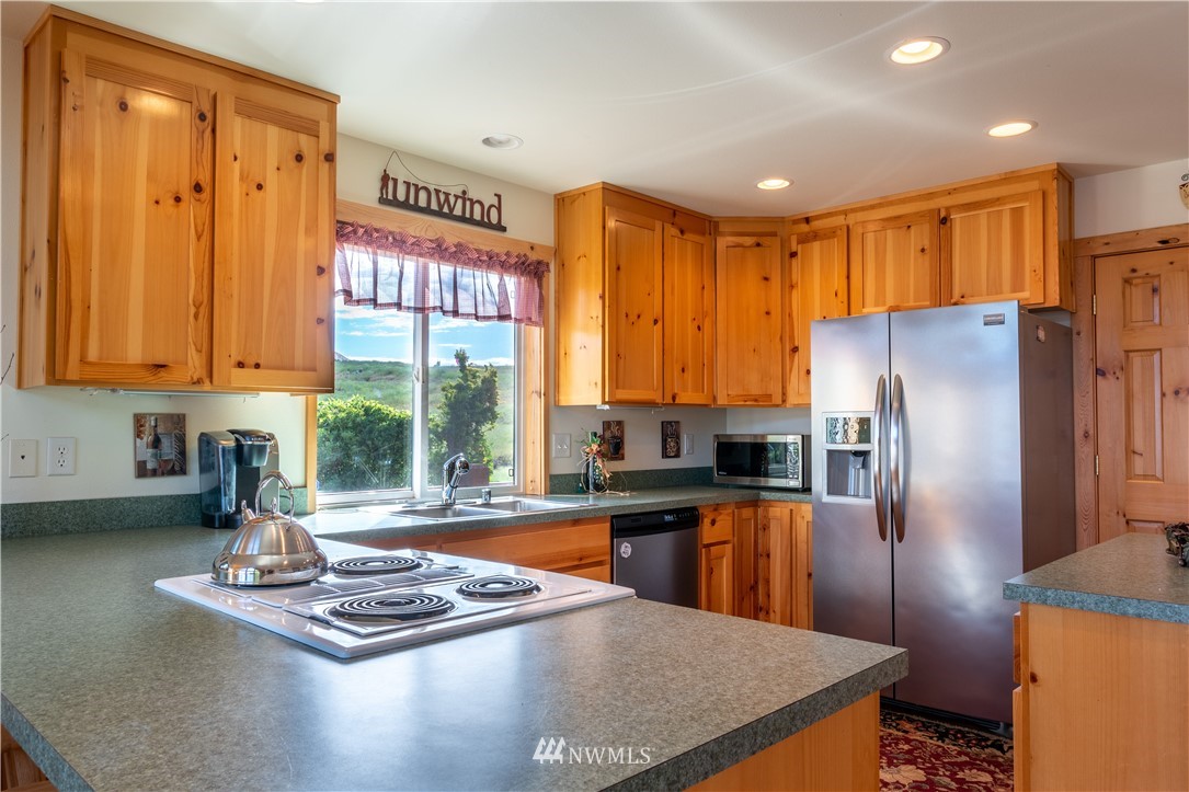 20 Roses Lake Lane Manson, WA 98831 - Photo 3 of 25 Gallery Image 3