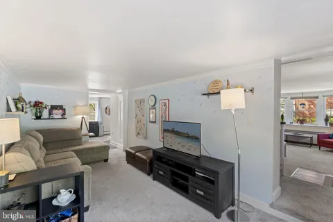 $529,000 | 403 Walnut Hill Lane, Havertown, PA 19083