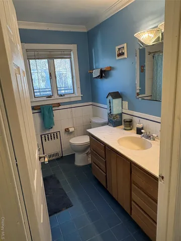 a livingroom with furniture and window