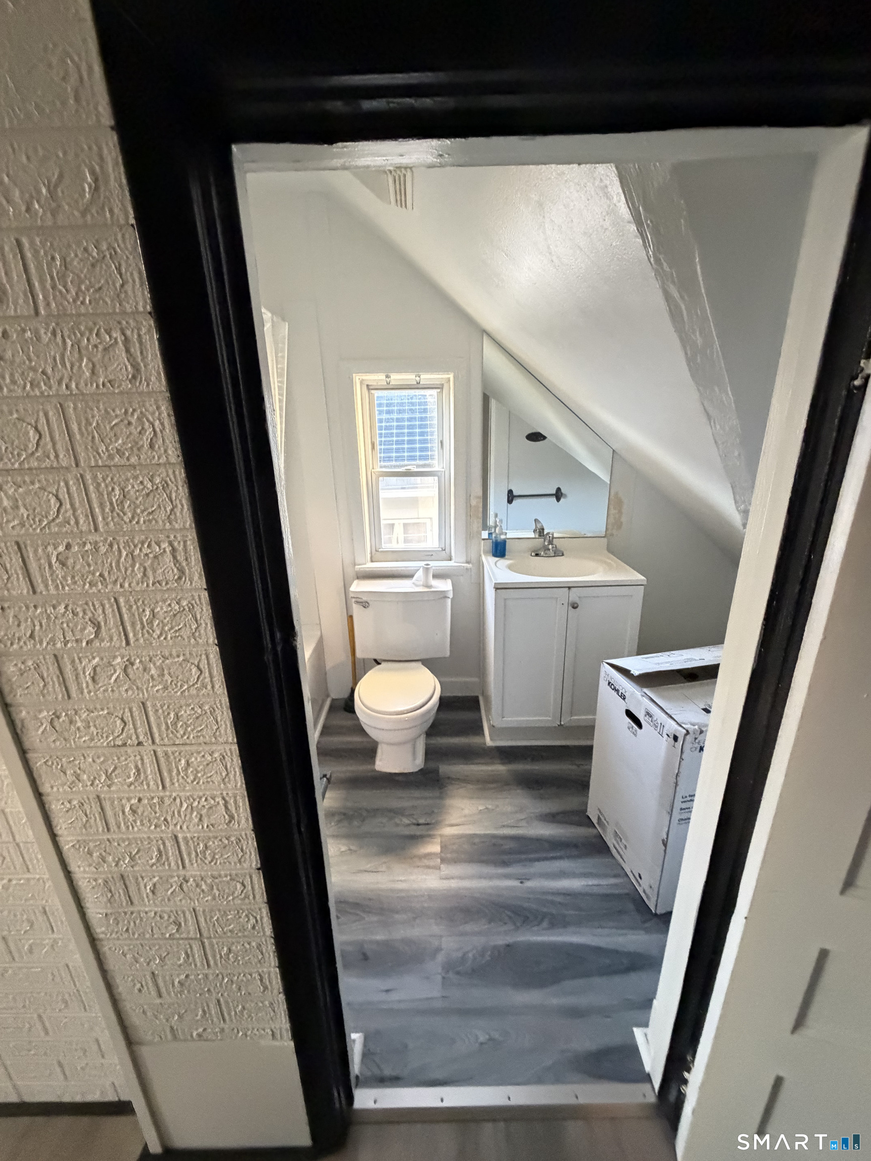 39 Houston Street, Unit 3 New Haven, CT 06513 - Photo 9 of 13