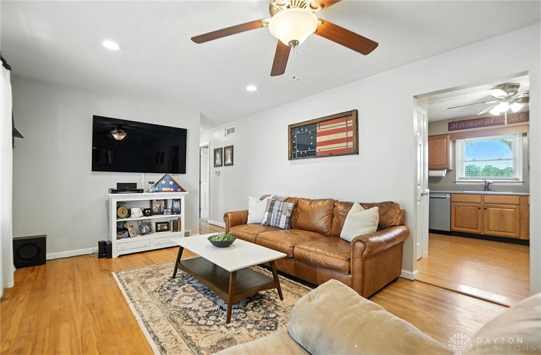 5325 Robinson Vail Road Franklin, OH 45005 - Photo 7 of 45 Gallery Image 7