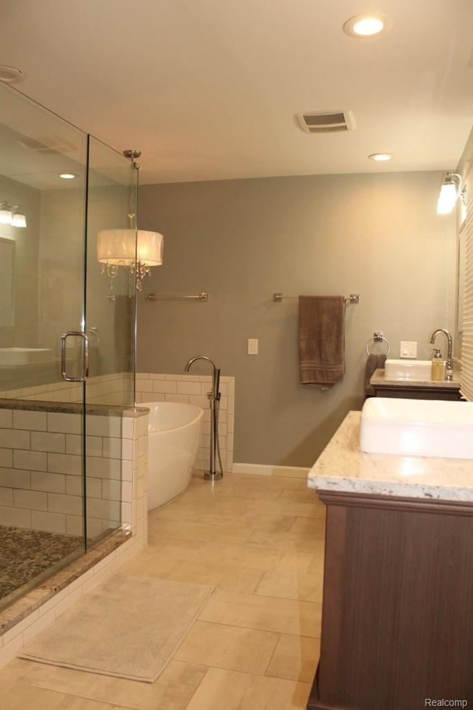 5355 Bullard Road Fenton, MI 48430 - Photo 29 of 66 Master bath with ceramic floors & shower, plus soaking tub