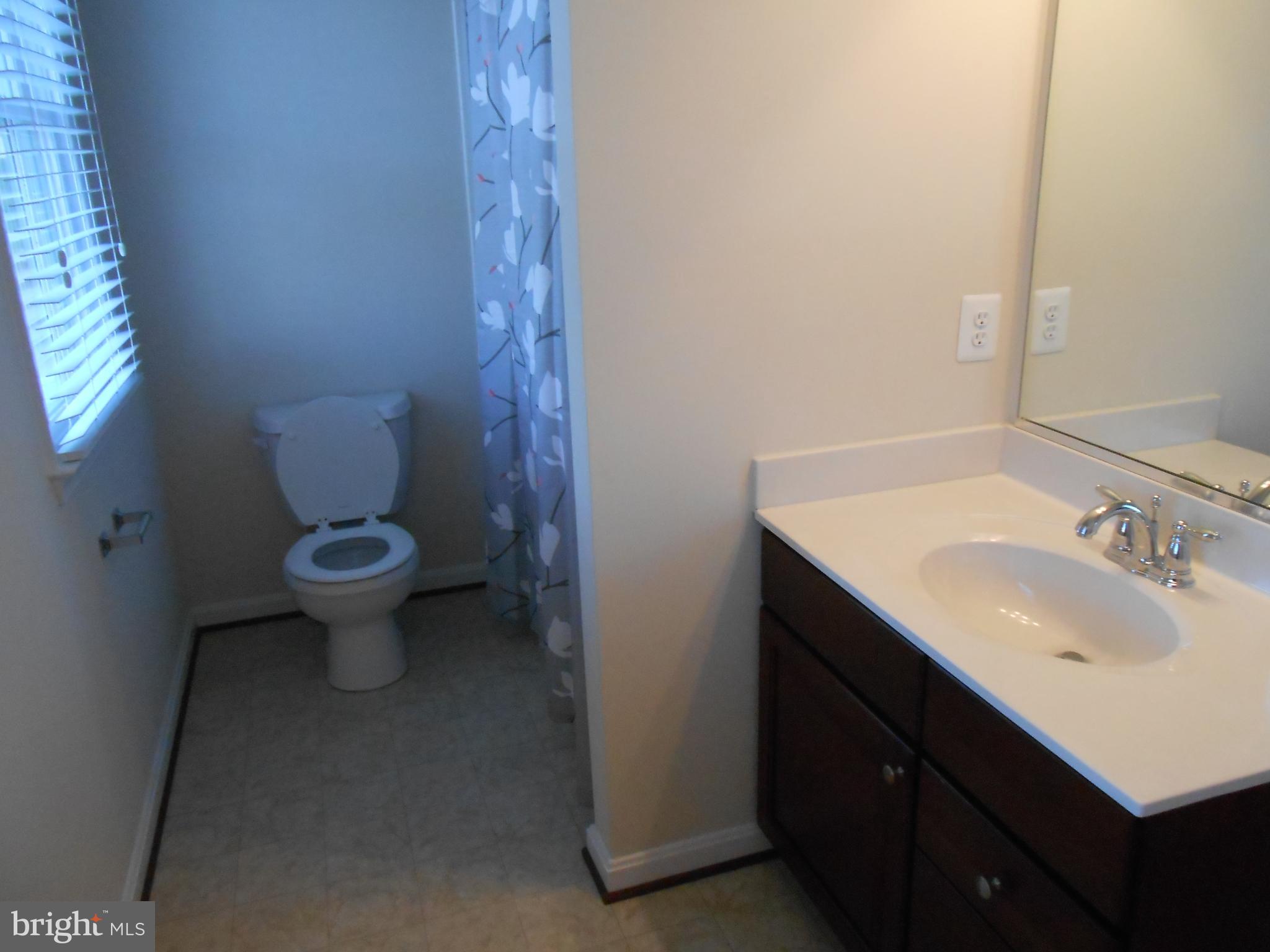 2022 Baythorne Road Prince Frederick, MD 20678 - Photo 14 of 14 Hall Bath