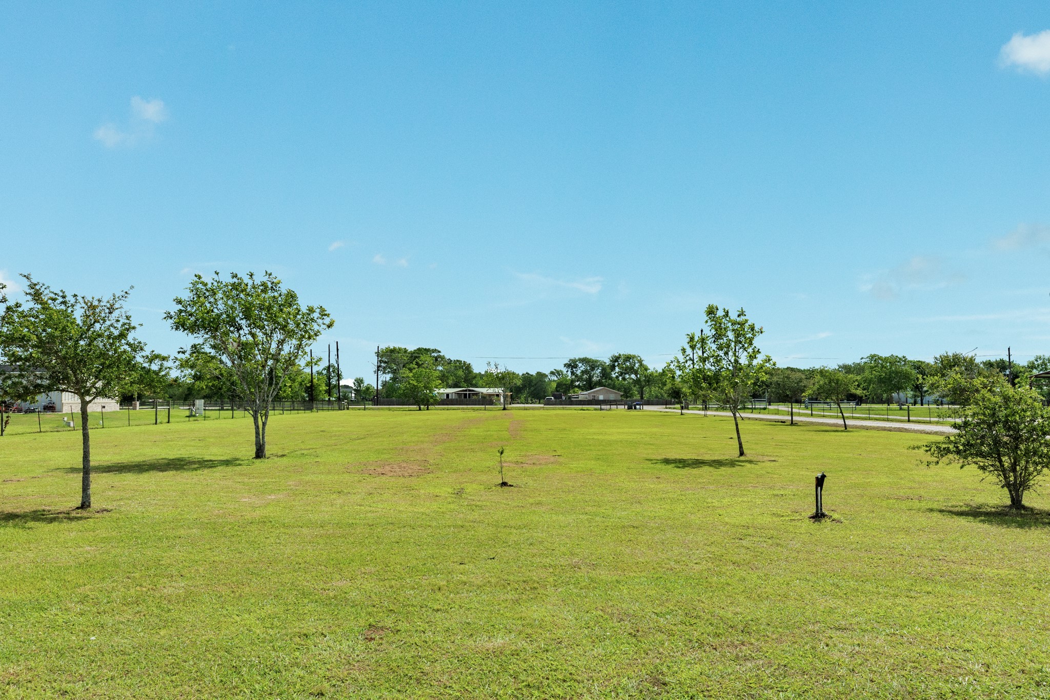 2180 County Road 212 Angleton, TX 77515 - Photo 8 of 46