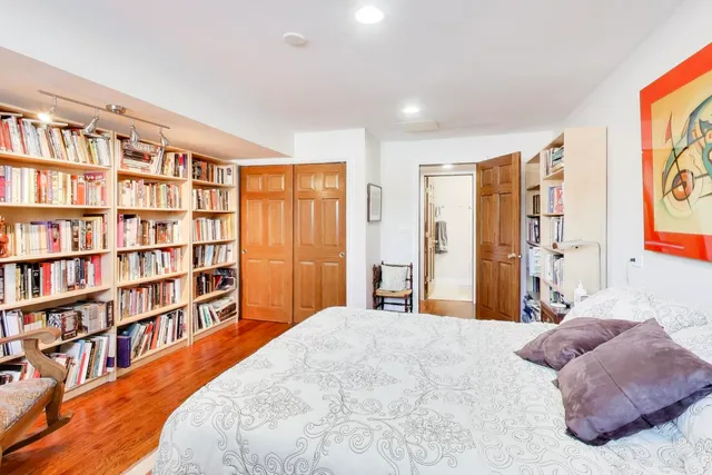 $850,000 | 926 Braeburn Road, Inverness, IL 60067