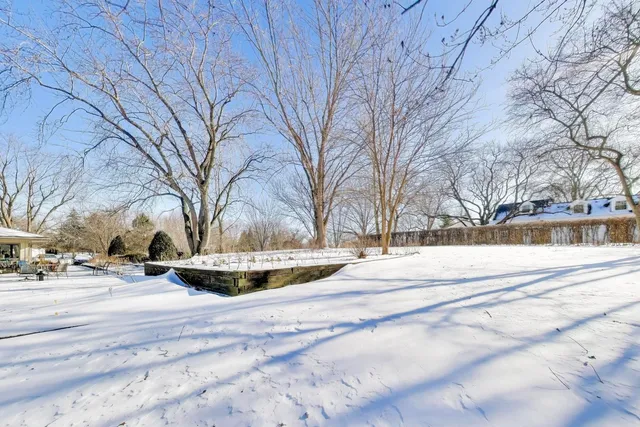 $850,000 | 926 Braeburn Road, Inverness, IL 60067