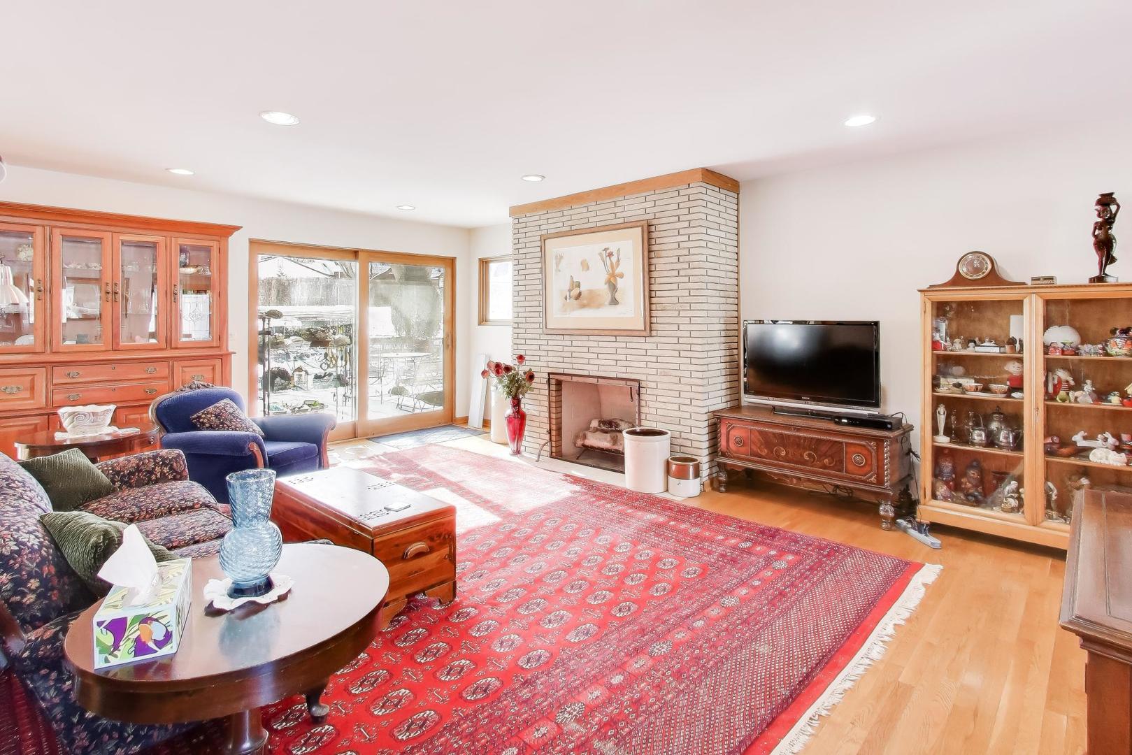 926 Braeburn Road Inverness, IL 60067 - Photo 6 of 54