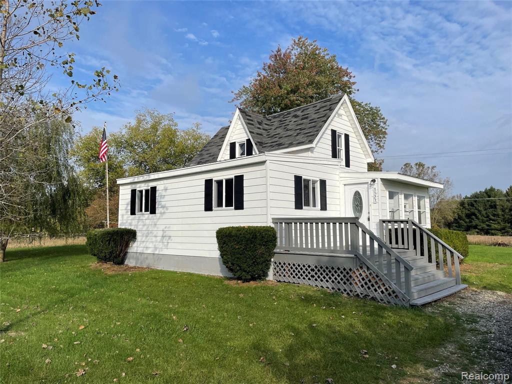 3323 Lum Road Lapeer, MI 48446 - Photo 1 of 35