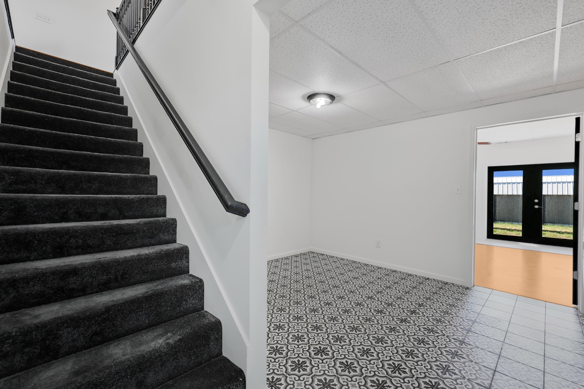 185 Sunset Pass Big Sandy, TN 38221 - Photo 30 of 52 a view of entryway