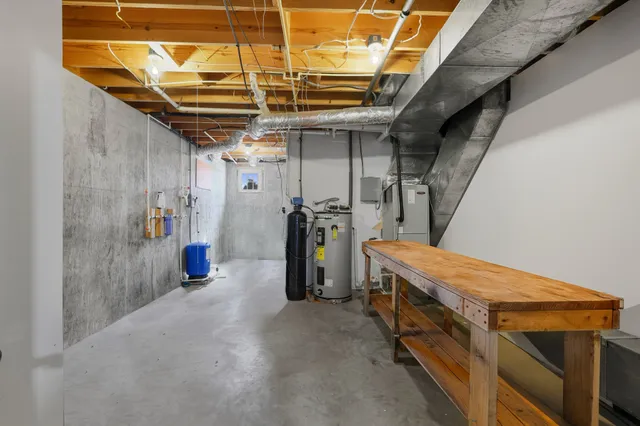 a close view of utility and utility room