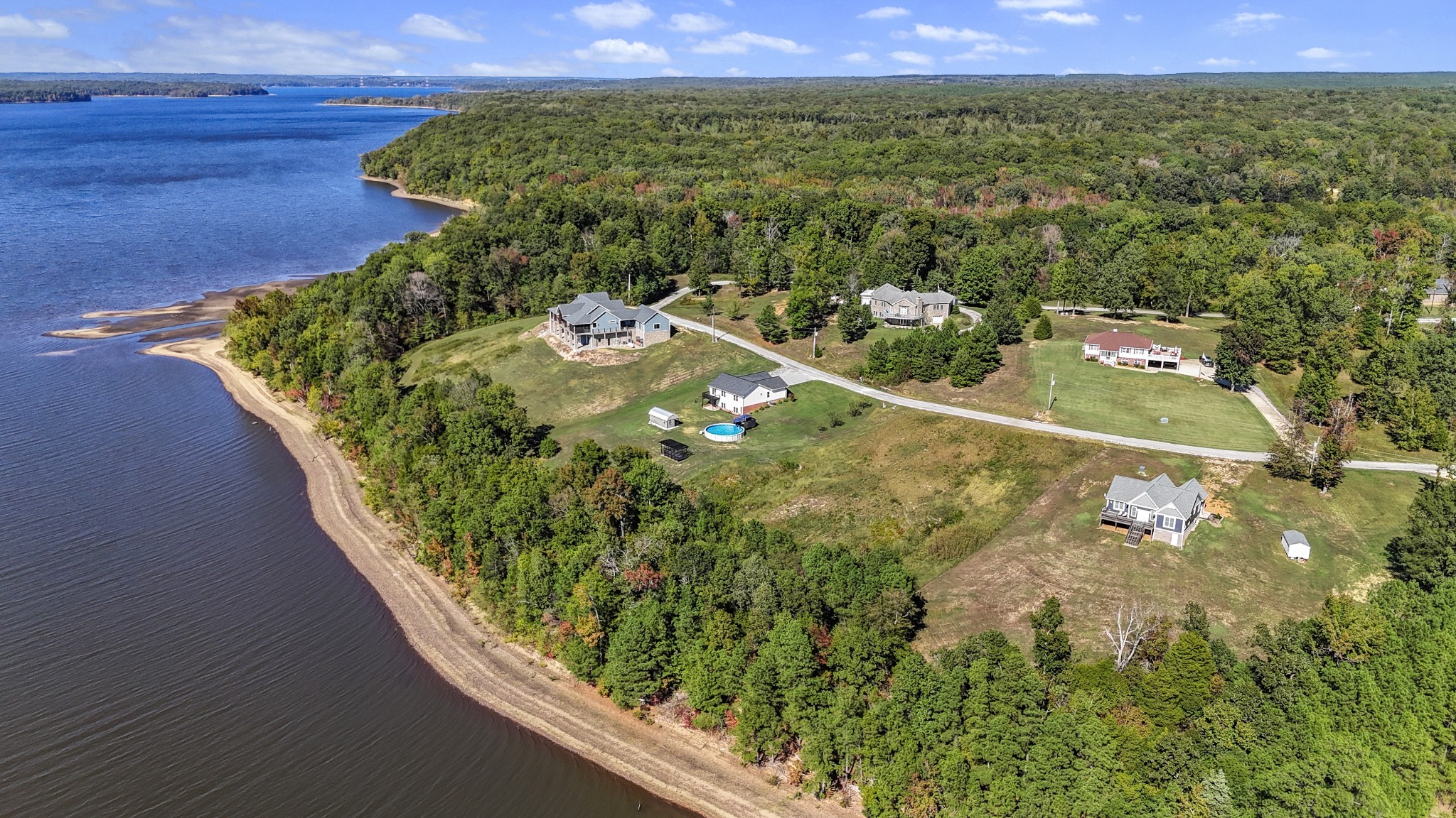 185 Sunset Pass Big Sandy, TN 38221 - Photo 4 of 52 a view of a lake from a balcony