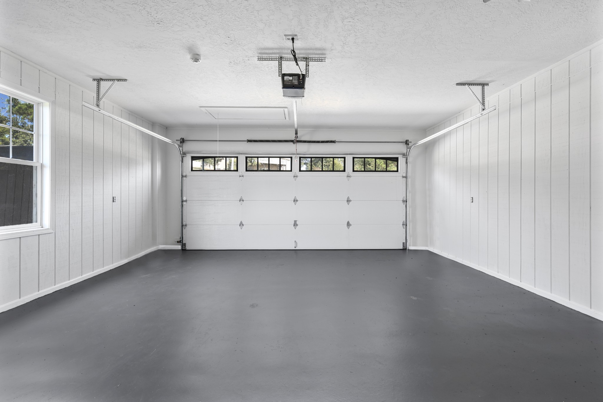 185 Sunset Pass Big Sandy, TN 38221 - Photo 41 of 52 an empty room with a ceiling fan and window