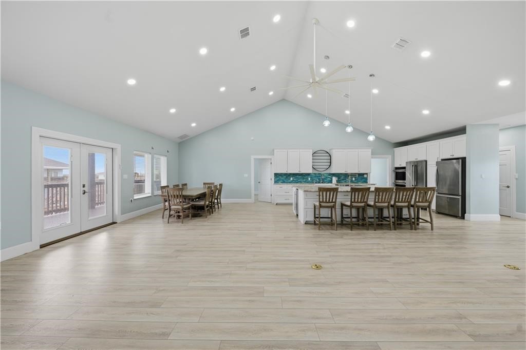 142-143 Channelview Road Rockport, TX 78382 - Photo 7 of 40