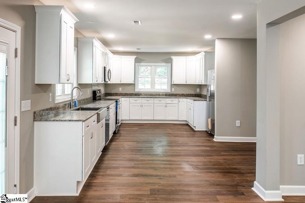 508 Dalton Road Piedmont, SC 29673 - Photo 9 of 32 Gallery Image 9