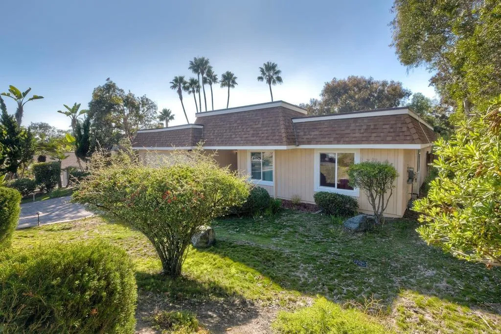 2125 Valley Road Oceanside, CA 92056 - Photo 4 of 58