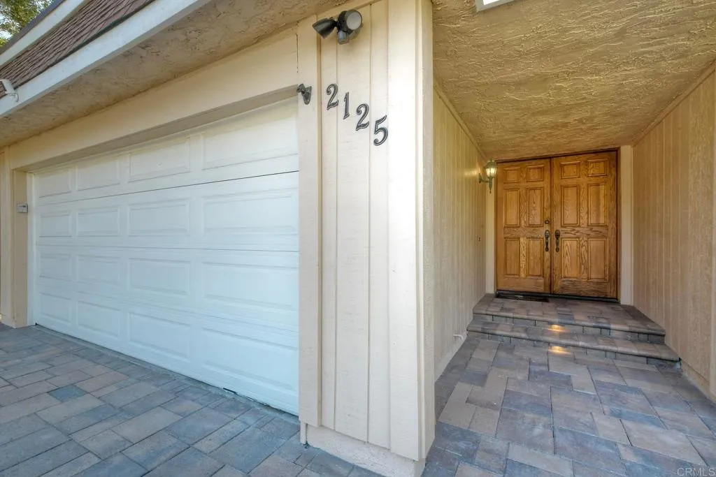 2125 Valley Road Oceanside, CA 92056 - Photo 5 of 58