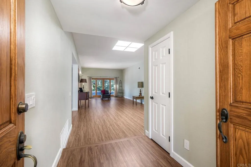 2125 Valley Road Oceanside, CA 92056 - Photo 6 of 58