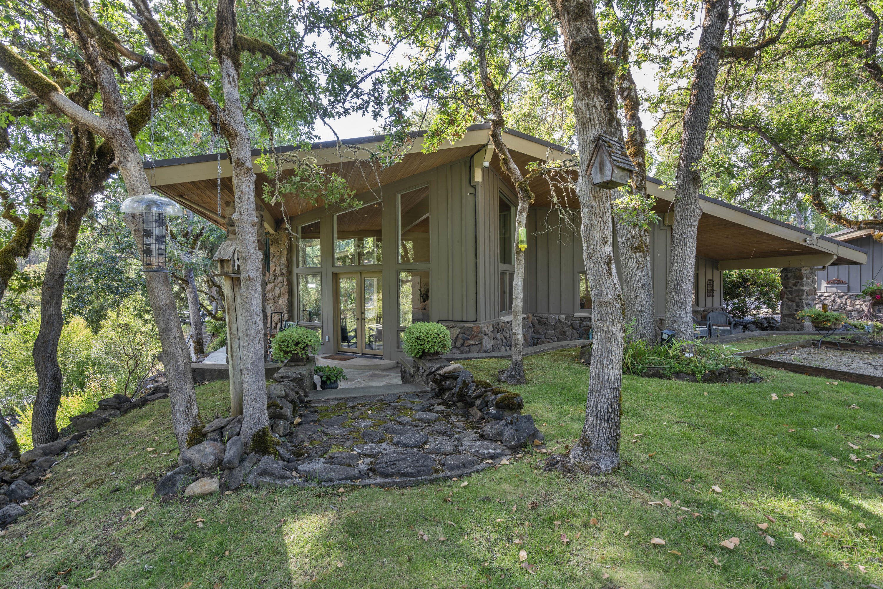 2871 Cobleigh Road Eagle Point, OR 97524 - Photo 49 of 73 Cobleigh-47