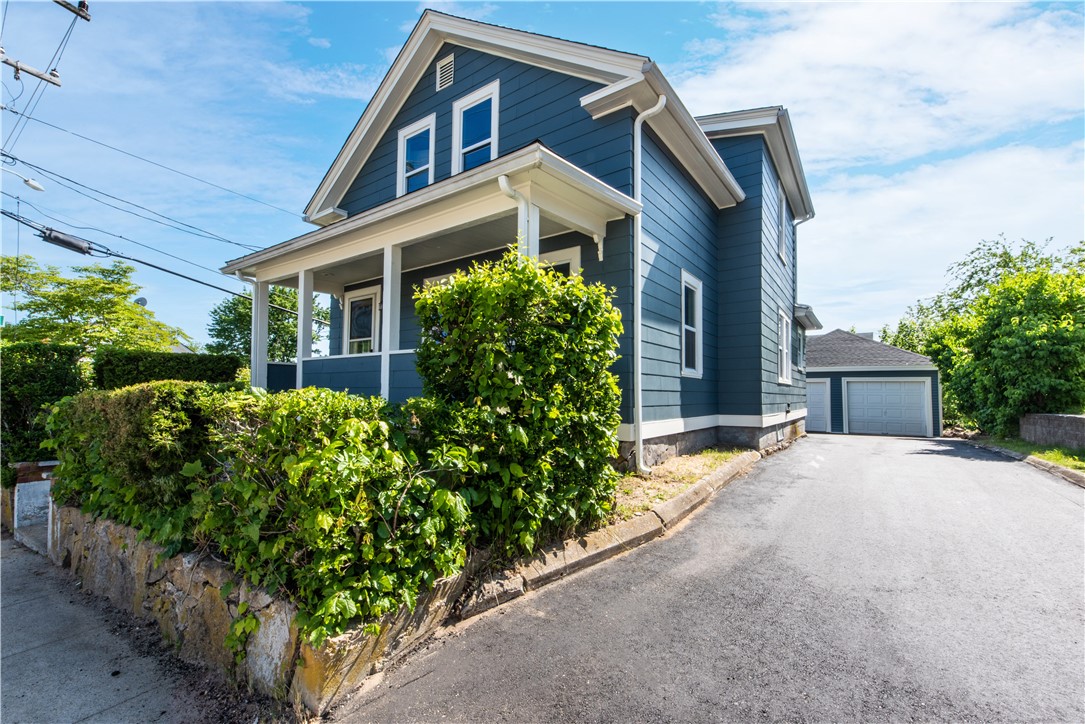 87 Read Avenue Coventry, RI 02816 - Photo 2 of 49 Gallery Image 2