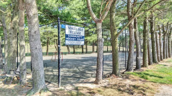 $220,000 | 224 Pointe Circle North, Unit 224, Coram, NY 11727