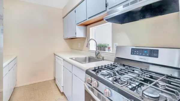 $220,000 | 224 Pointe Circle North, Unit 224, Coram, NY 11727