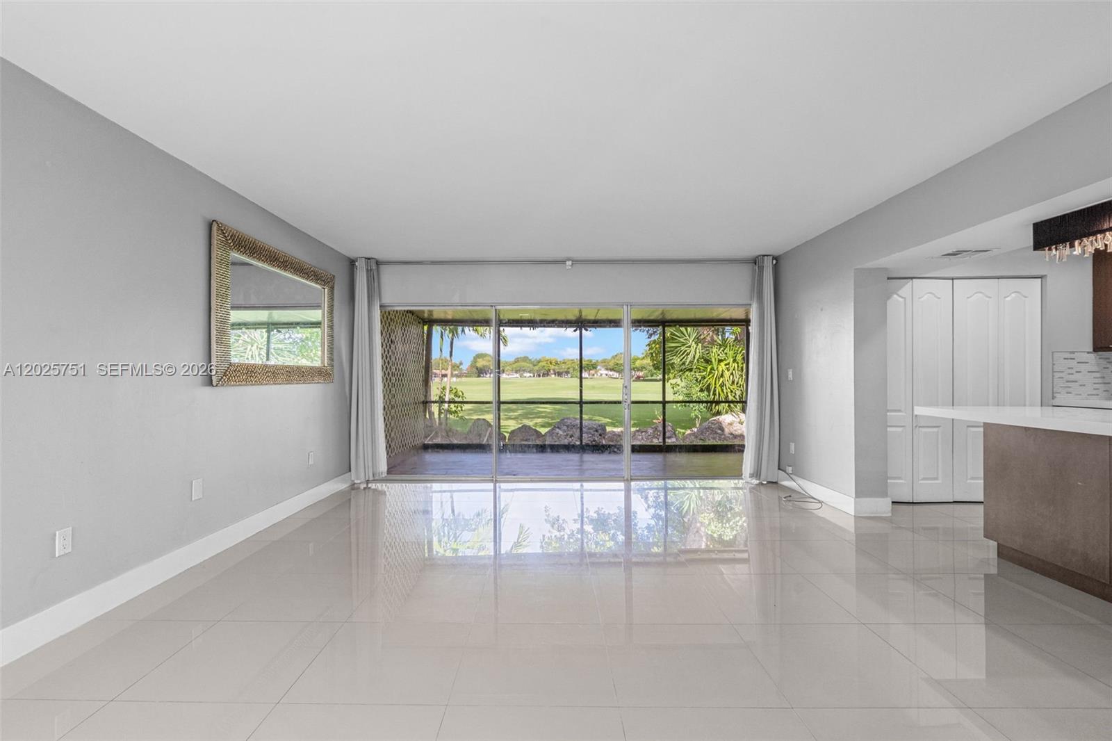 14357 Kendale Lakes Circle Miami, FL 33183 - Photo 21 of 67