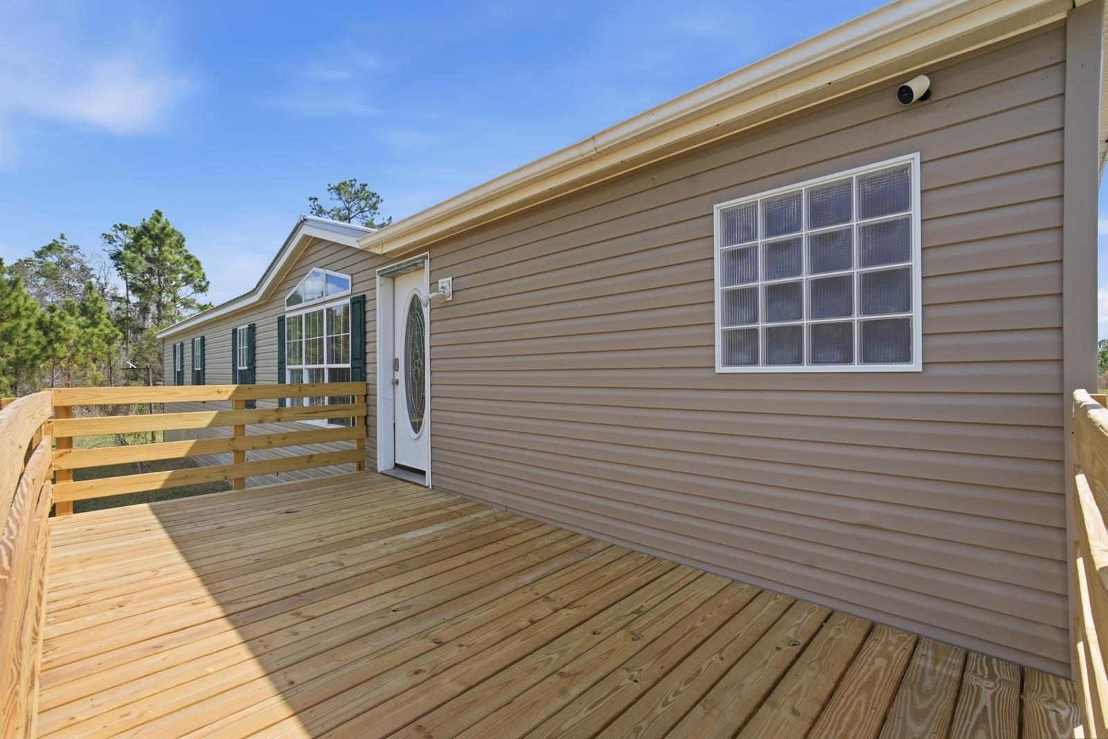 299 Cayenne Street Interlachen, FL 32148 - Photo 9 of 73 View of deck