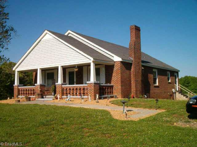 1838 Pratt Road Pinnacle, NC 27043 - Photo 1 of 4 Exterior Front.