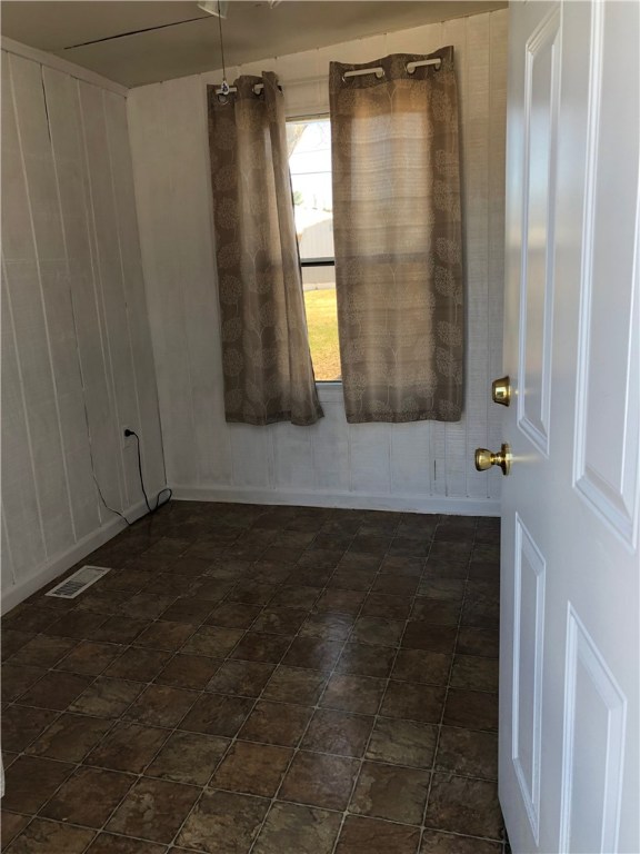 11 Lane East Coventry, RI 02816 - Photo 3 of 23 Gallery Image 3