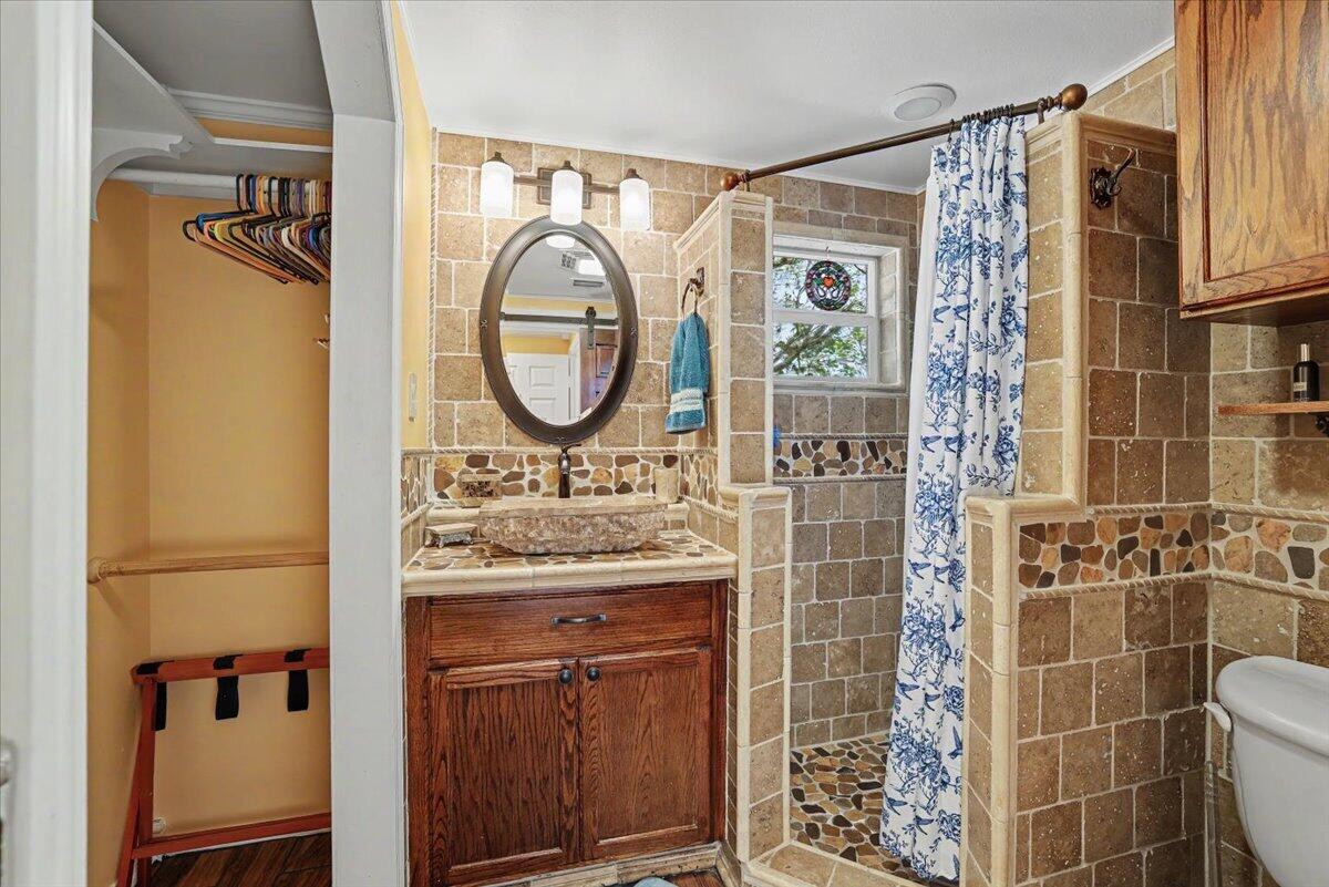5 West Lakeshore Drive Ransom Canyon, TX 79366 - Photo 25 of 61 65-58_MG_5762