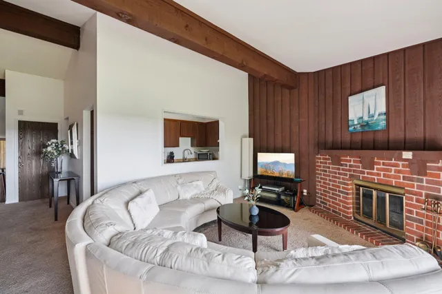 $220,000 | 83 Red Chimney Road, Unit 6, Geneva, WI 53147