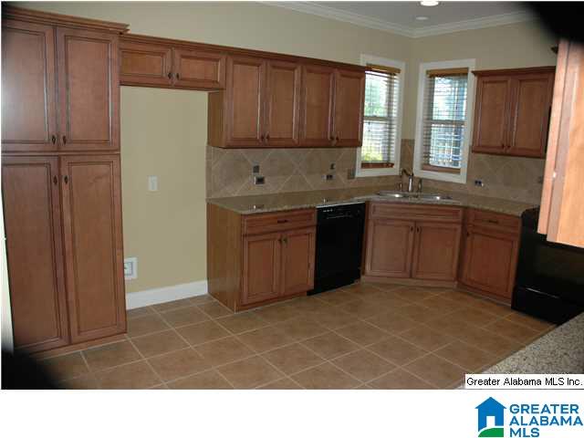 491 Oxford Way Pelham, AL 35124 - Photo 5 of 28