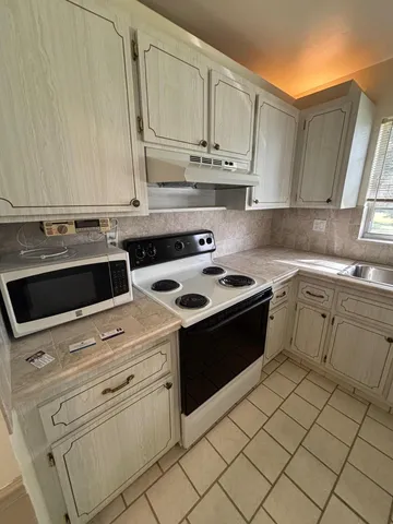 $124,500 | 1225 Northwest 21st Street, Unit 212115, Stuart, FL 34994