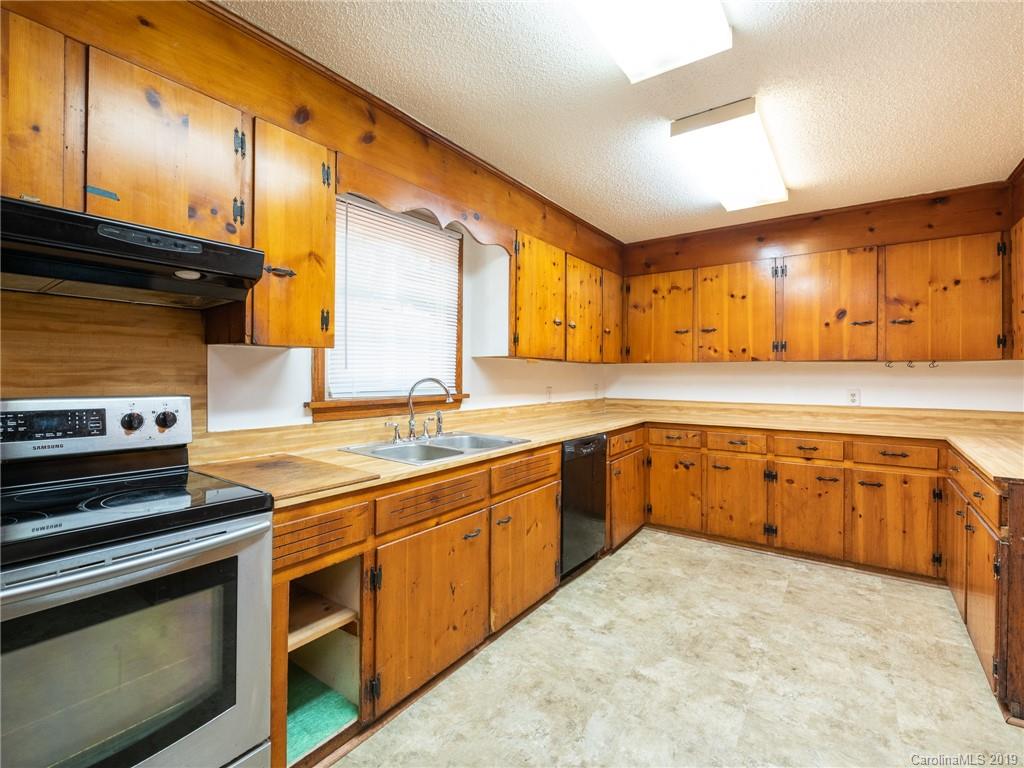 215 Carter Road Monroe, NC 28110 - Photo 6 of 37 Gallery Image 6